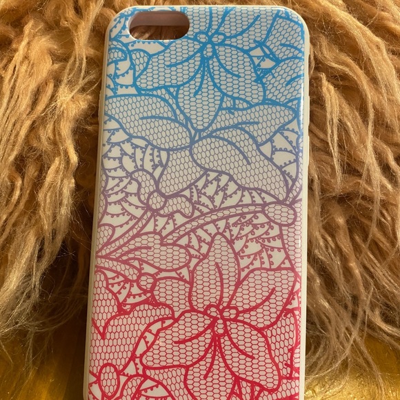 Victoria Secret flower IPhone 6 case not plus. New and never used. - Picture 3 of 5